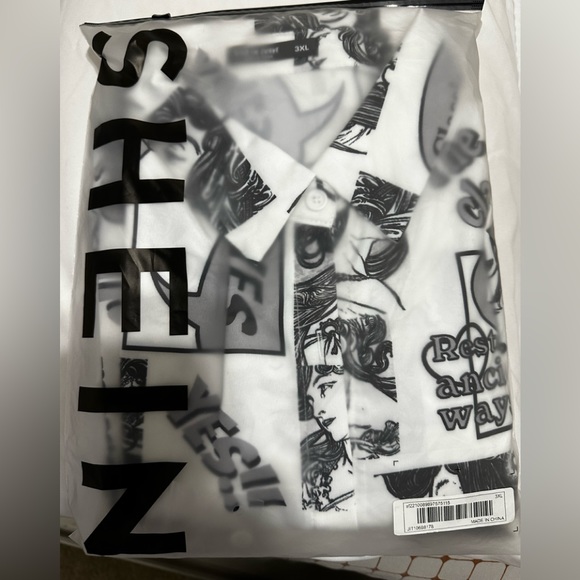 SHEIN NEW Magazine/Cartoon Theme 👚 - Picture 4 of 4